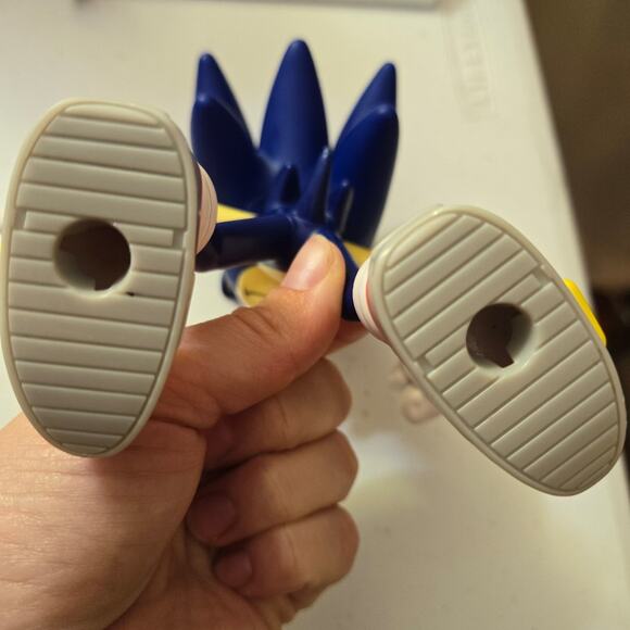 Sonic The Hedgehog figure. Unbranded - Picture 7 of 8